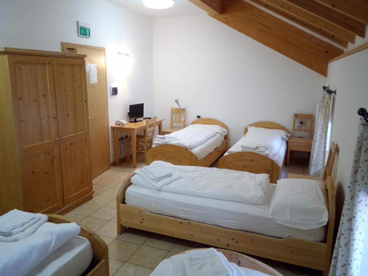 Taxus Hostel Pieve Tesino Экстерьер фото
